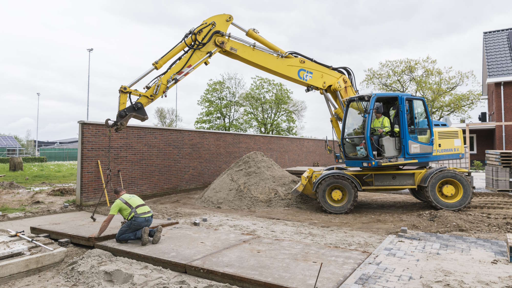 Aannemer Bathmen - specialist in grondwerk riolering en bestrating